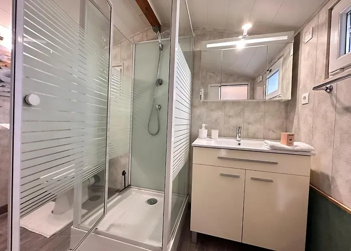 Apartment Le Rosie Au Bord Du Avec Jacuzzi *