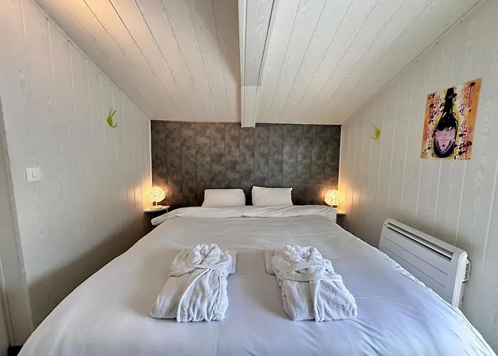 Apartment Le Rosie Au Bord Du Avec Jacuzzi