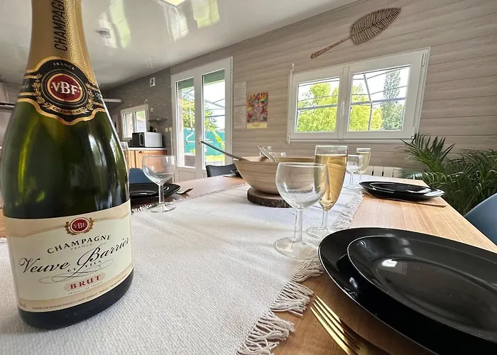 Le Rosie Au Bord Du Avec Jacuzzi