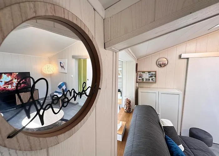 Le Rosie Au Bord Du Avec Jacuzzi Prouilly